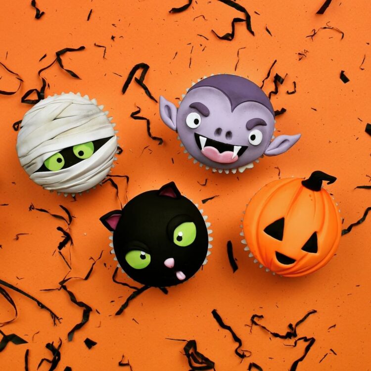 cupcakes-halloween-hello_yellowbee